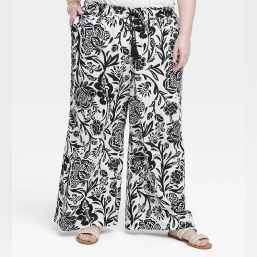 Knox Rose from Target wide leg Pants